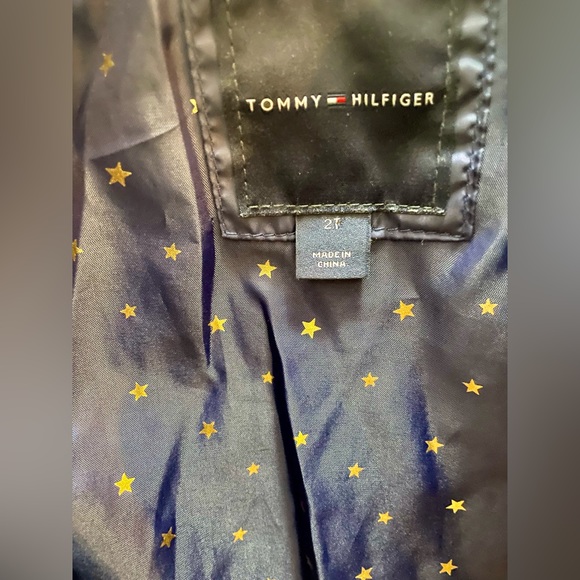Tommy Hilfiger Girls 2T Navy Blue Quilted Puffer Jacket. - Picture 4 of 5